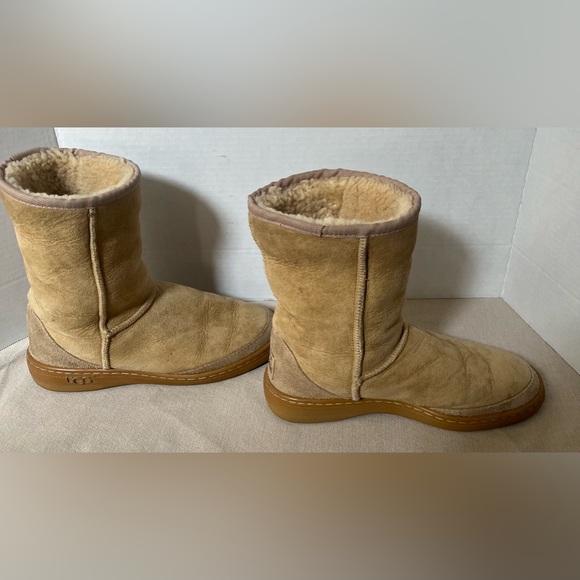 original ugg Australia winter boots men 7/women 8 - Picture 2 of 10